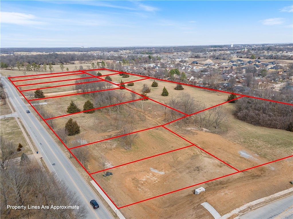 1533 N Dogwood St #7 Siloam Springs, AR 72761 - Thumbnail 3