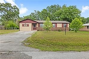 252 S Eastern Ave Gentry, AR 72734 - Thumbnail 3