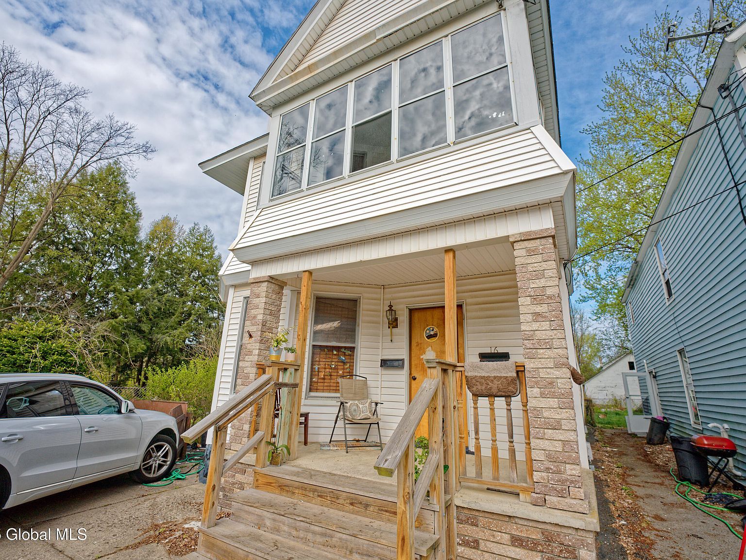 16 Paulding St Schenectady, NY 12308 - Thumbnail 3