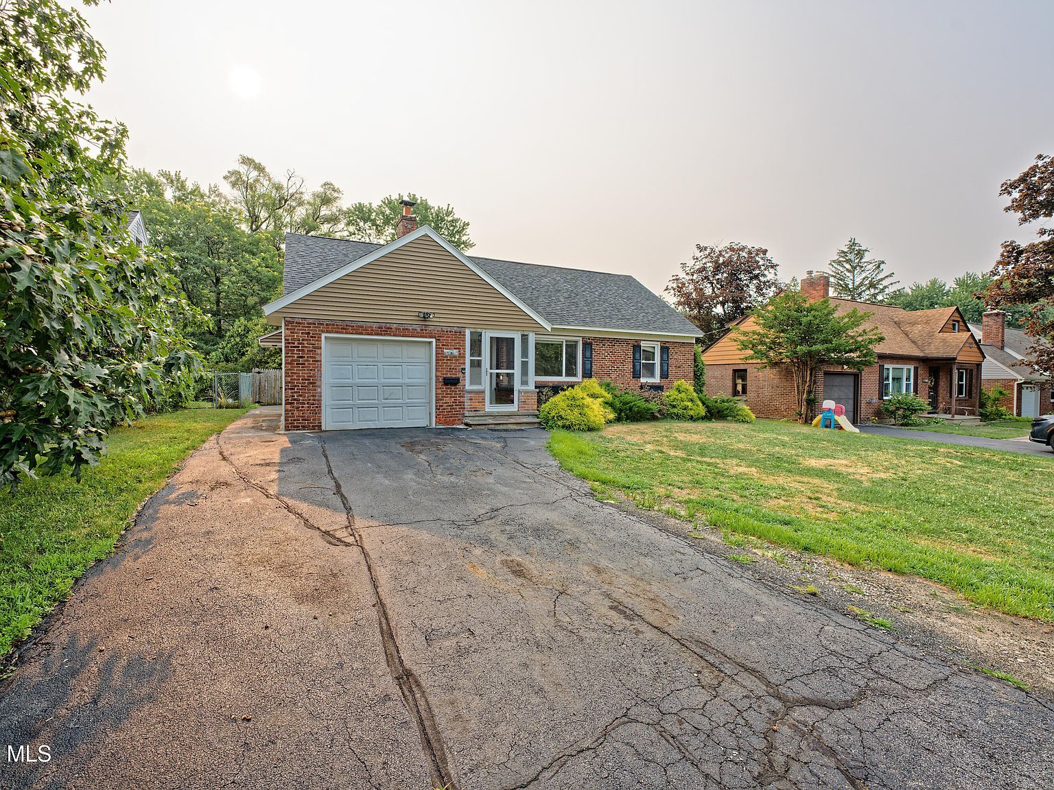 1250 Sumner Ave Schenectady, NY 12309 - Thumbnail 3