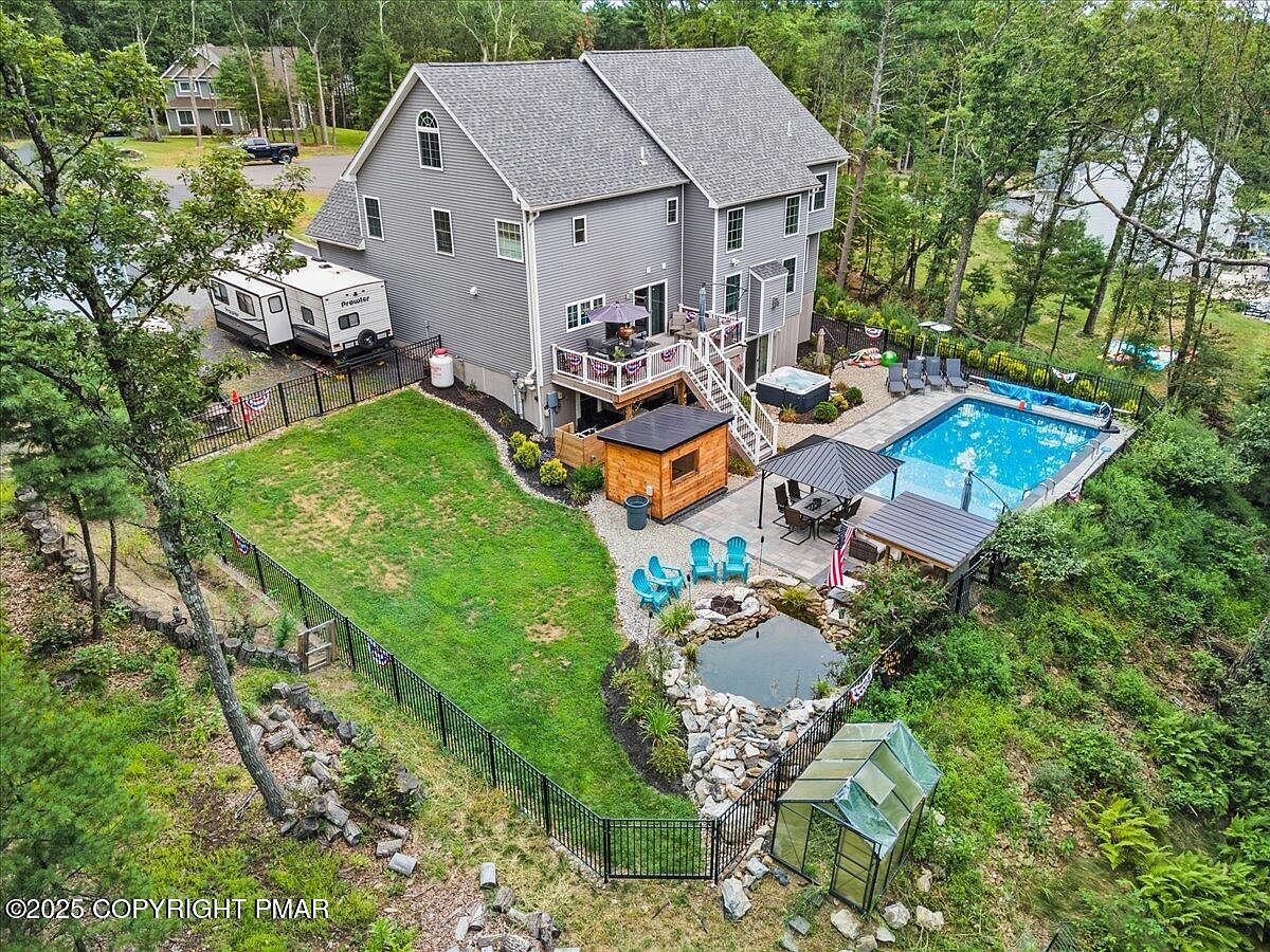 124 Red Bud Ln Kunkletown, PA 18058 - Thumbnail 3