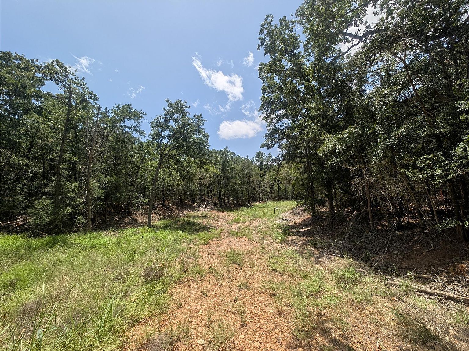 160 Wailupe Cir Bastrop, TX 78602 - Thumbnail 3