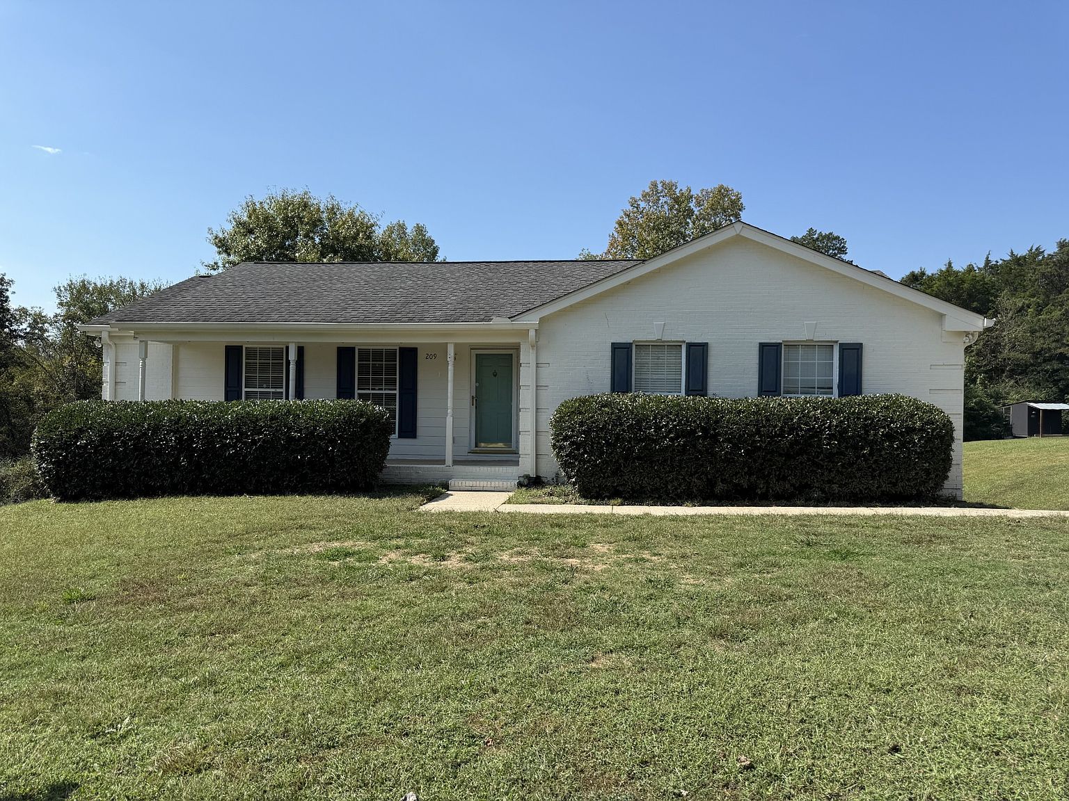 209 Eisenhower Dr Ashland City, TN 37015 - Thumbnail 3