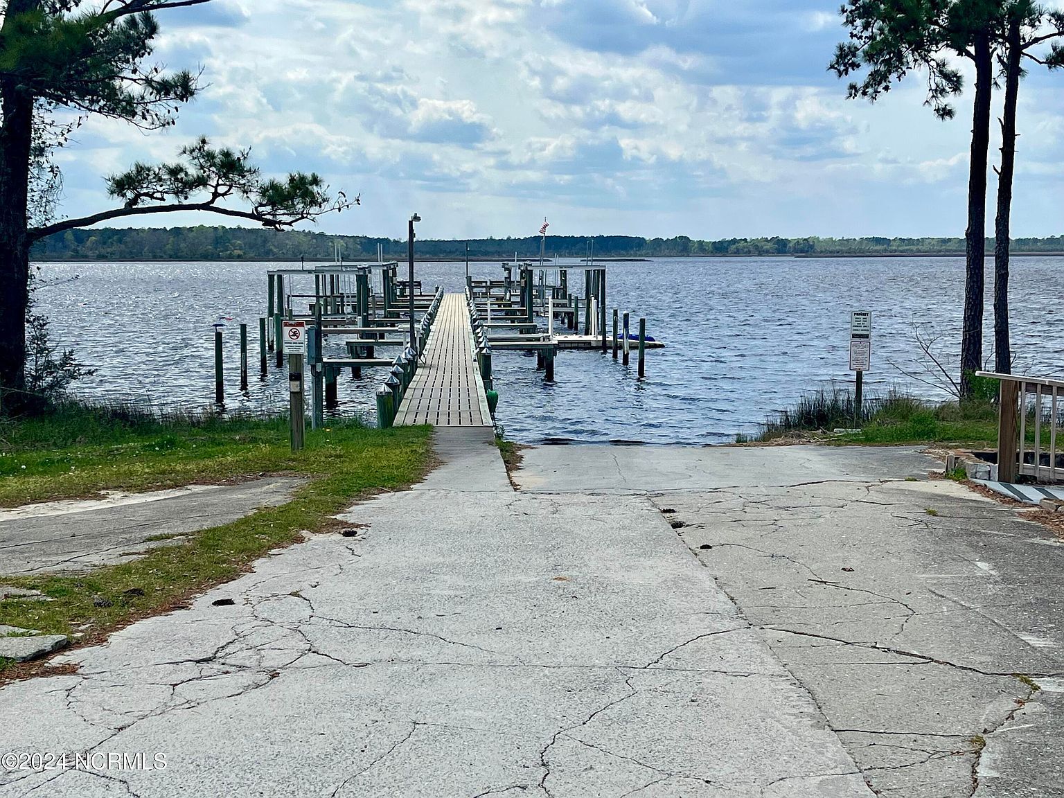 166 Deepwater Dr Stella, NC 28582 - Thumbnail 3