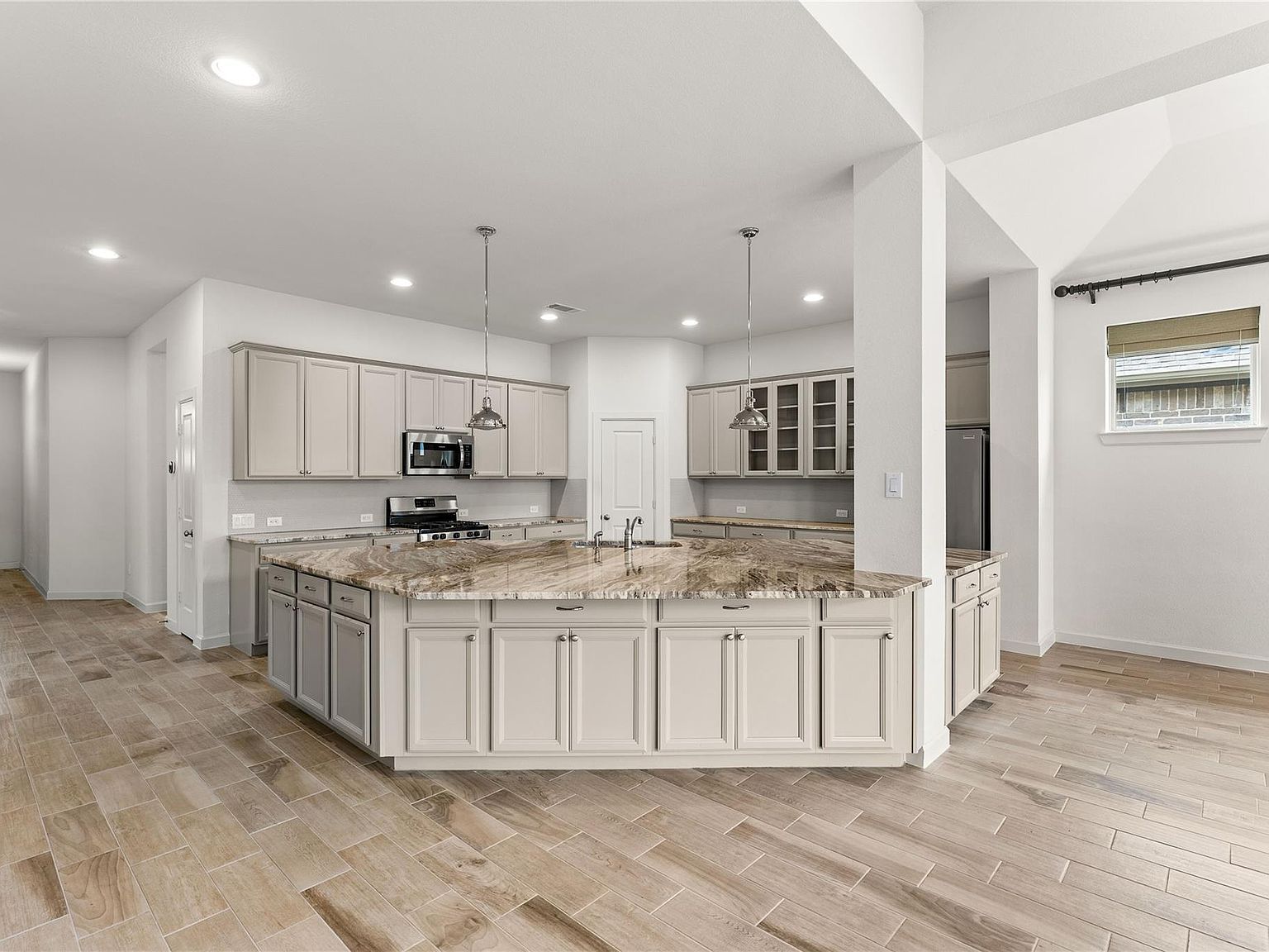 139 Trillium Park Loop Conroe, TX 77304 - Thumbnail 3