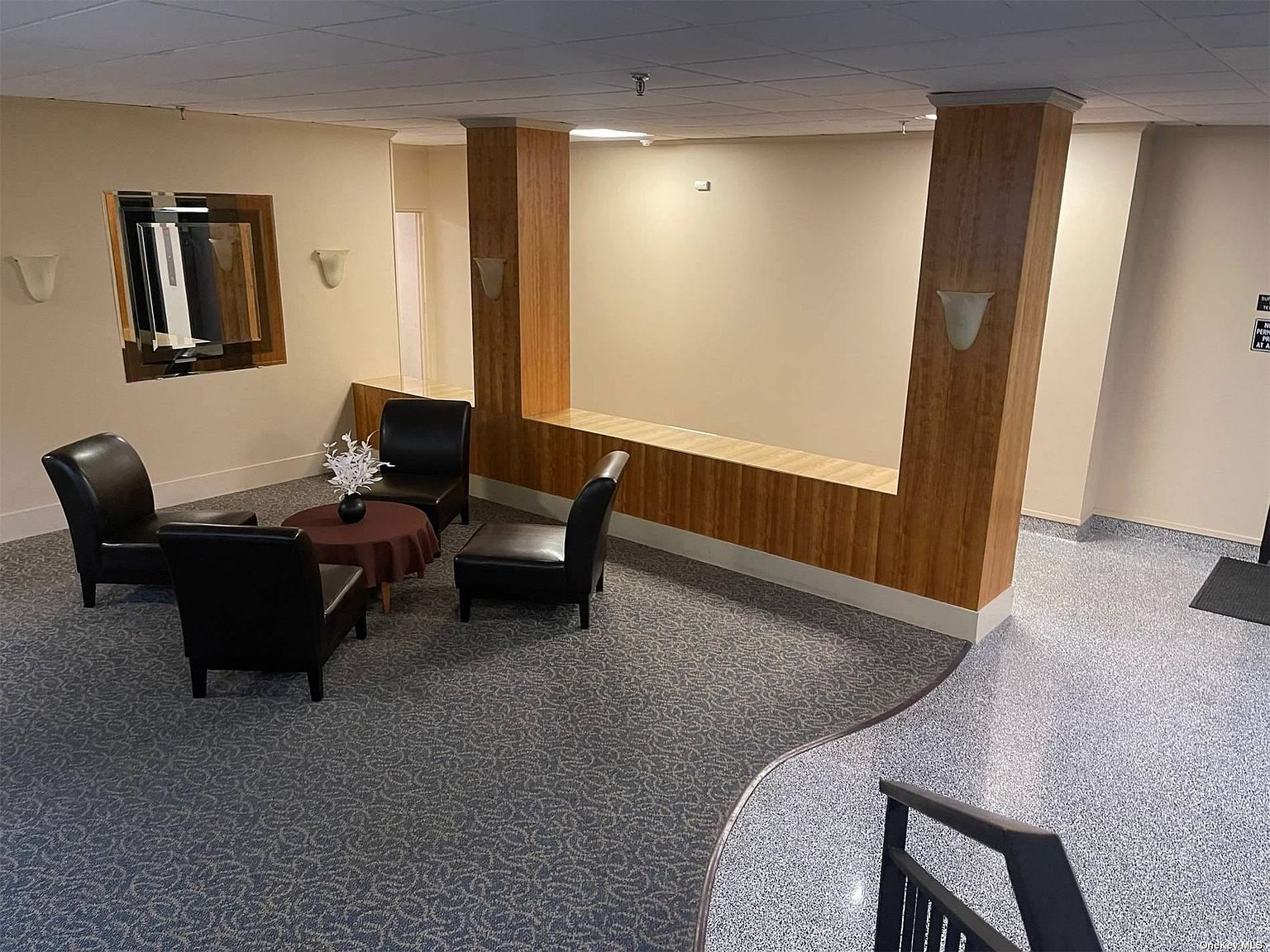 100 Clinton Ave APT 1H Mineola, NY 11501 - Thumbnail 3