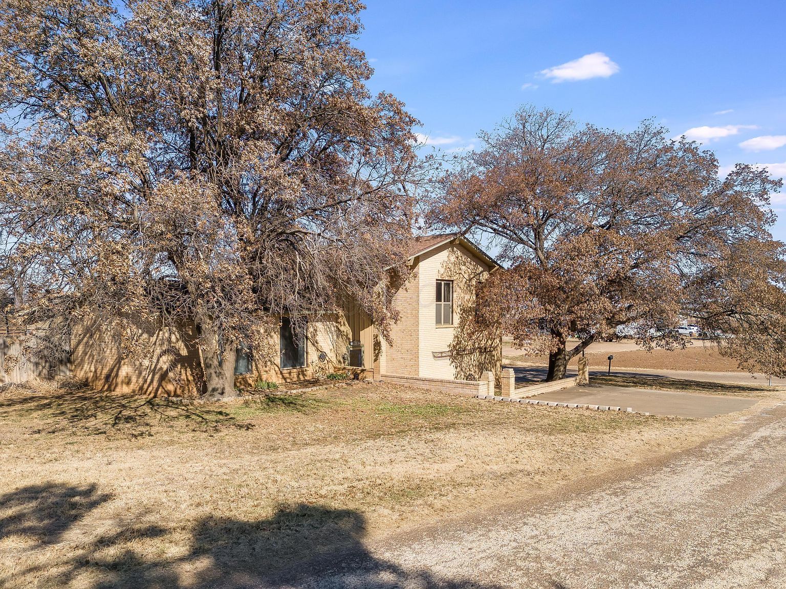 1201 Ebeling Dr Plainview, TX 79072 - Thumbnail 3