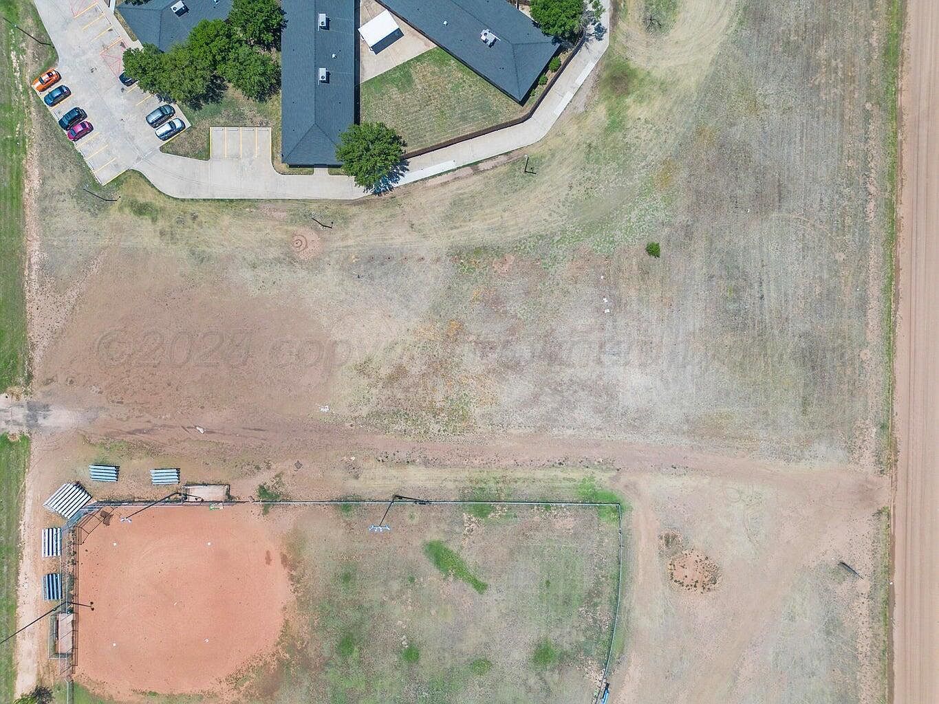 E 19th St Dumas, TX 79029 - Thumbnail 3