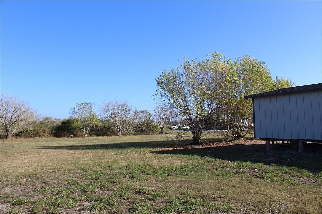 182-183 W Post Oak Ln Rockport, TX 78382 - Thumbnail 3