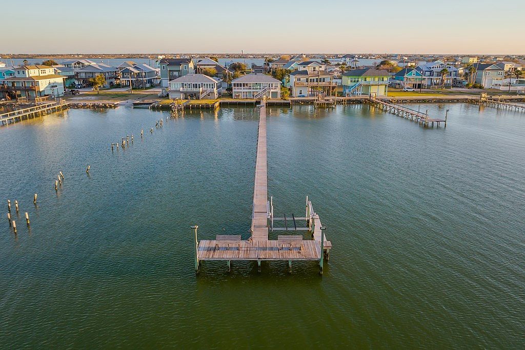 202 Ridge Harbor Dr Rockport, TX 78382 - Thumbnail 3