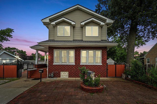 9352 S 51st Ave Oak Lawn, IL 60453 - Thumbnail 3