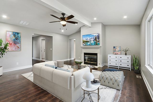 3103 Timberline Dr Champaign, IL 61822 - Thumbnail 3