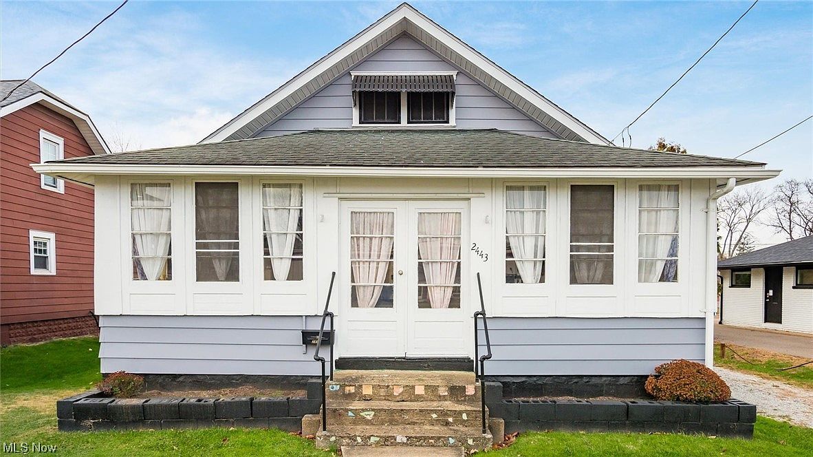 2443 Maple Ave Zanesville, OH 43701 - Thumbnail 3