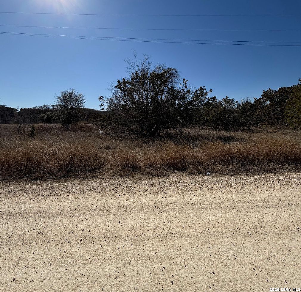 280 Rio Luna Dr Bandera, TX 78003 - Thumbnail 3