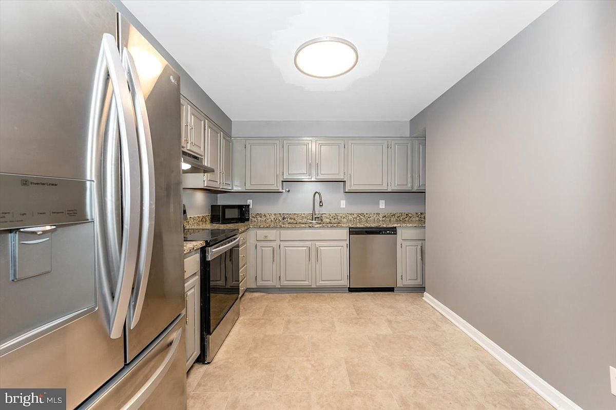 803 N Howard St APT 152 Alexandria, VA 22304 - Thumbnail 3