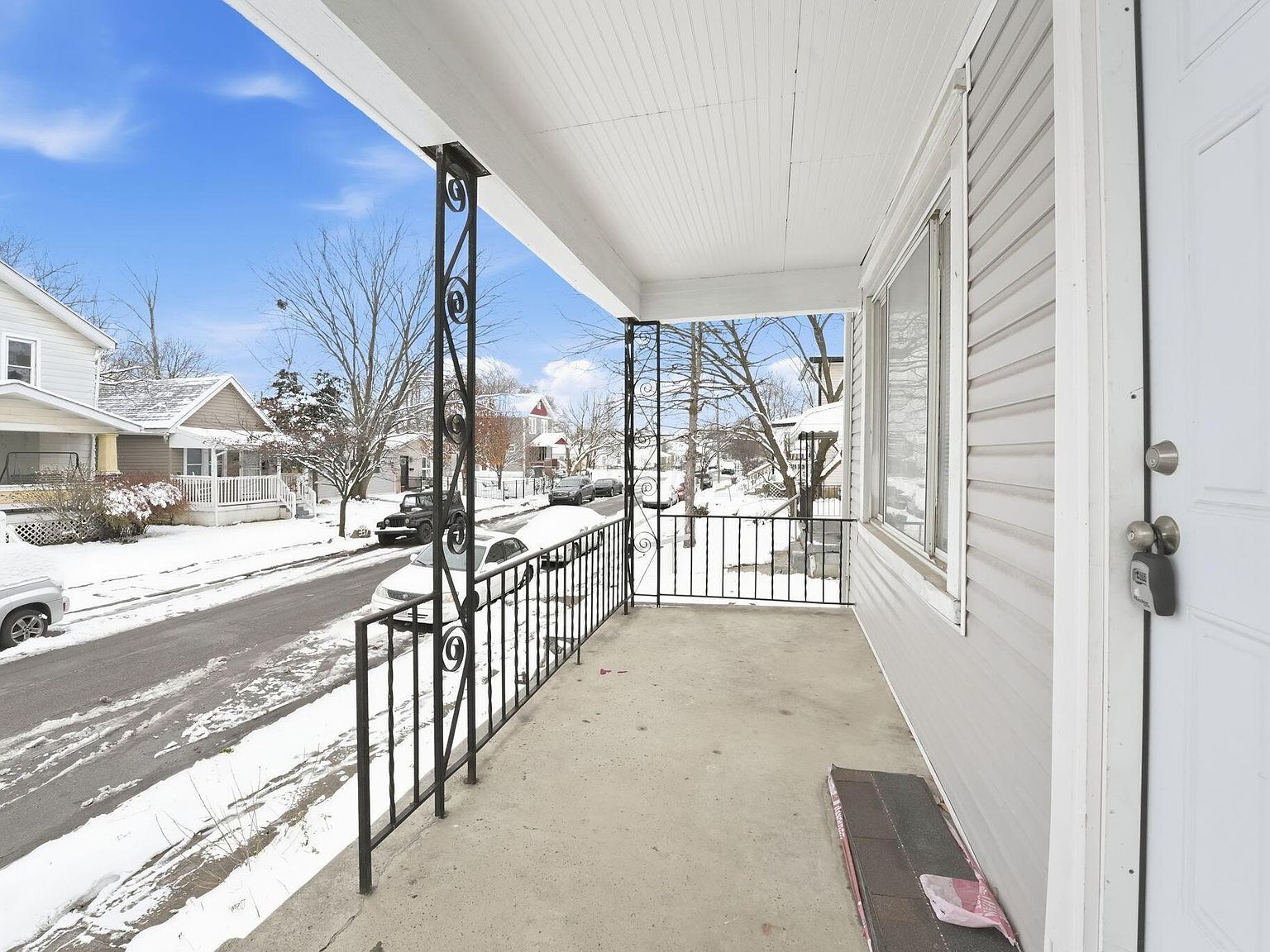 346 S Wheatland Ave Columbus, OH 43204 - Thumbnail 3