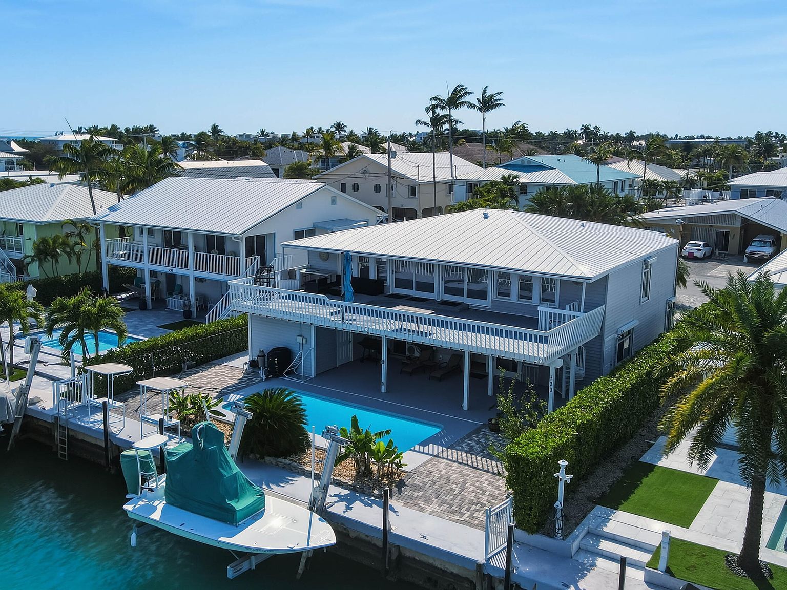 320 5th St Key Colony Beach, FL 33051 - Thumbnail 3