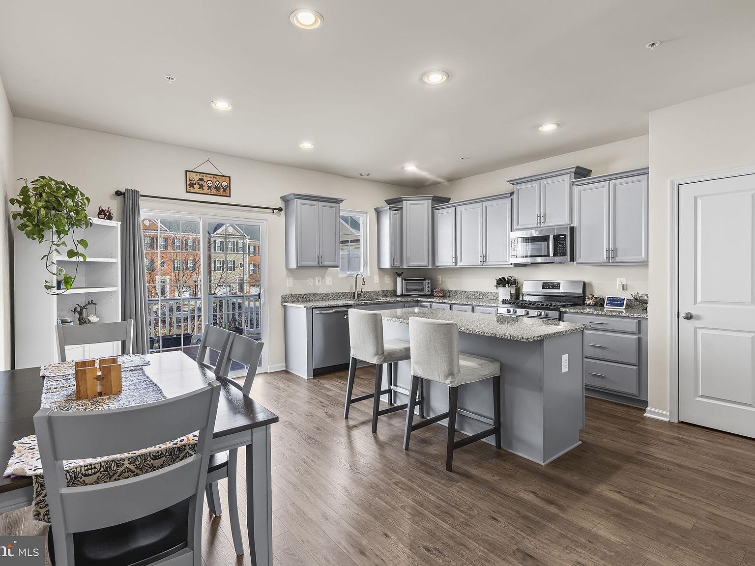 8341 Daydream Cres Pasadena, MD 21122 - Thumbnail 3