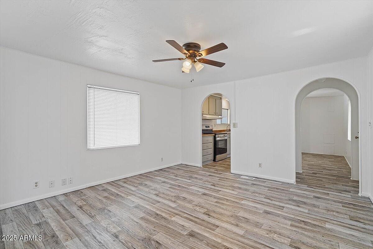 2121 N Center St LOT 184 Mesa, AZ 85201 - Thumbnail 3