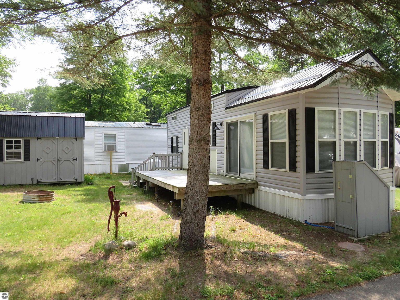 2757 Owens Dr #216 Houghton Lake, MI 48629 - Thumbnail 3