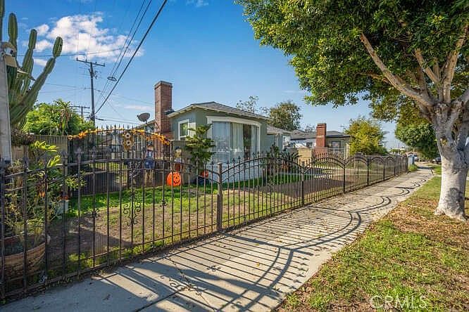 6044 Northside Dr Los Angeles, CA 90022 - Thumbnail 3