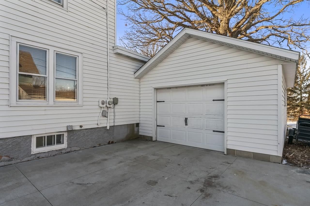 130 2nd St SE Plainview, MN 55964 - Thumbnail 3