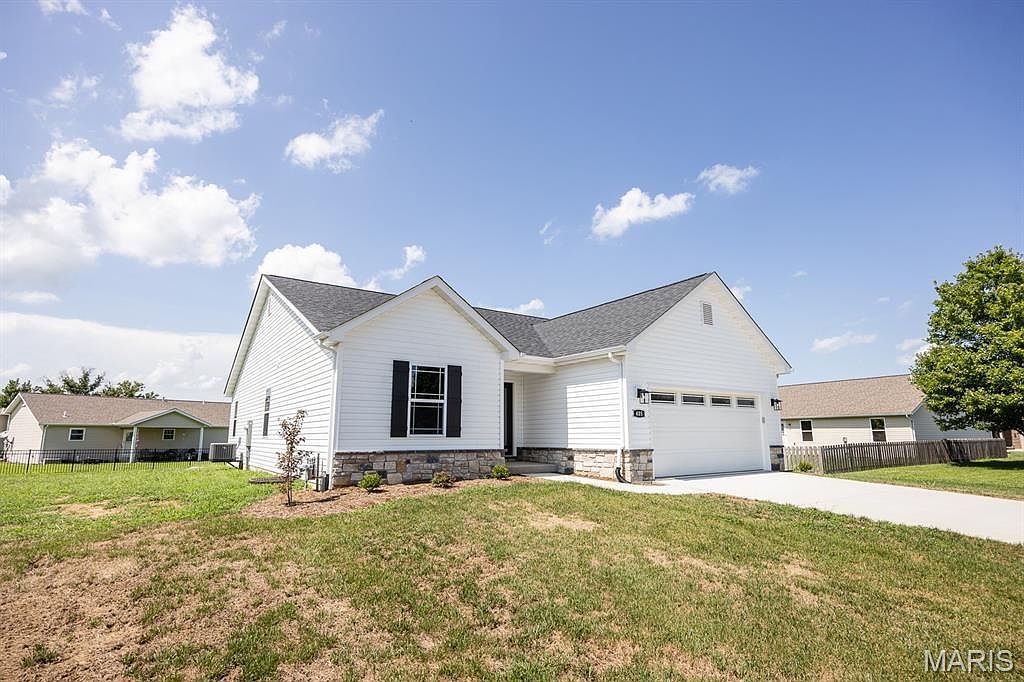 1412 Fairwood Dr Belleville, IL 62220 - Thumbnail 3