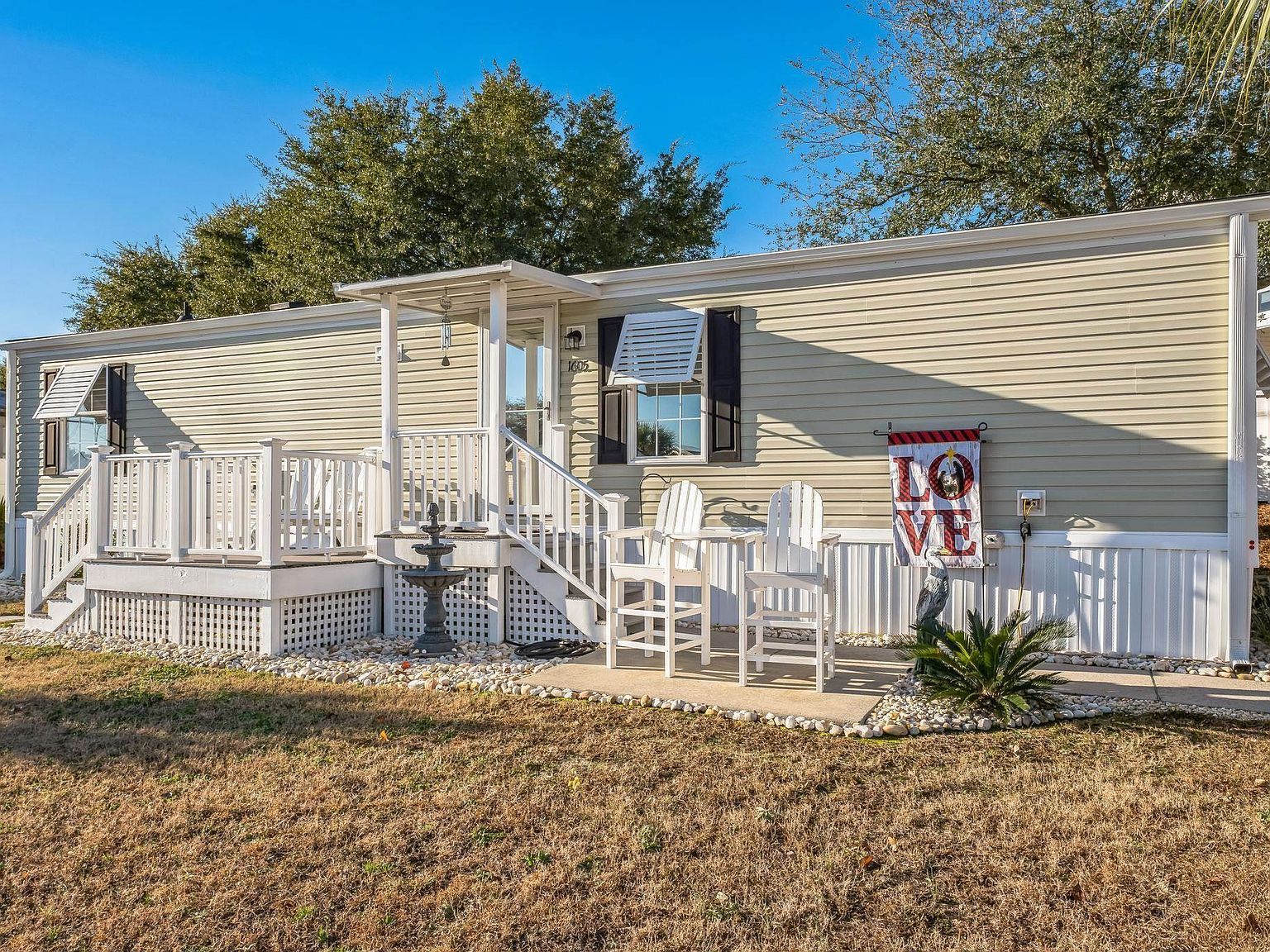 1605 Embers Dr North Myrtle Beach, SC 29582 - Thumbnail 3