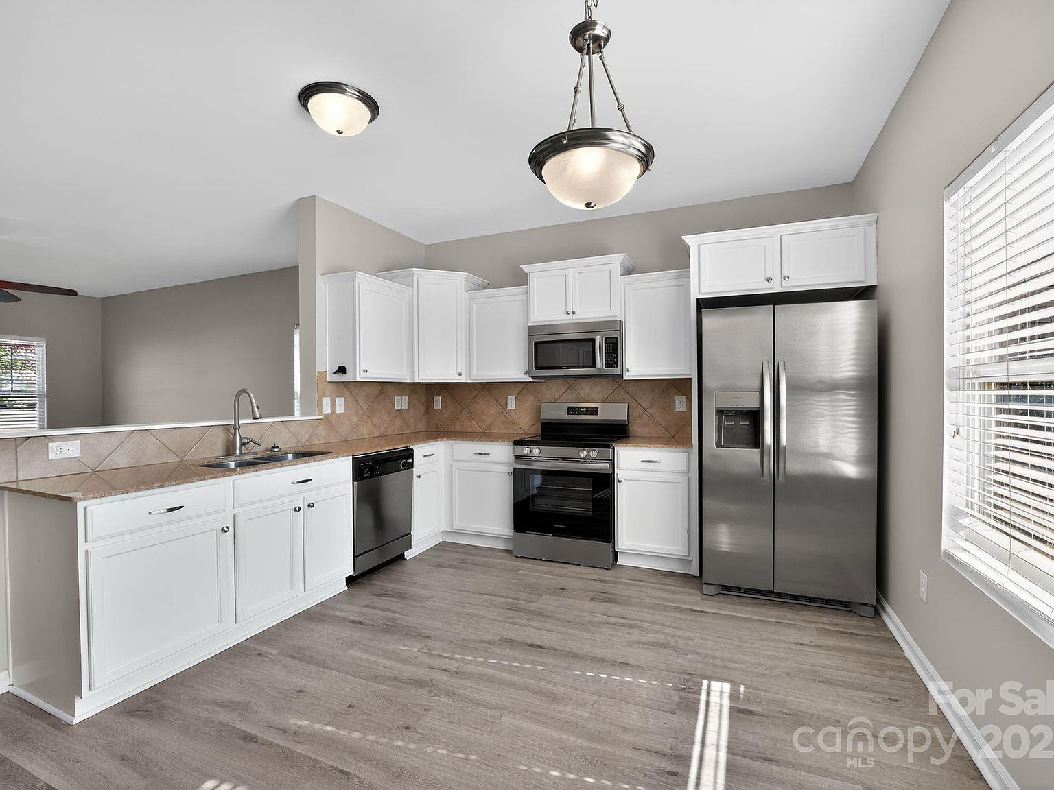 557 Sansberry Dr York, SC 29745 - Thumbnail 3