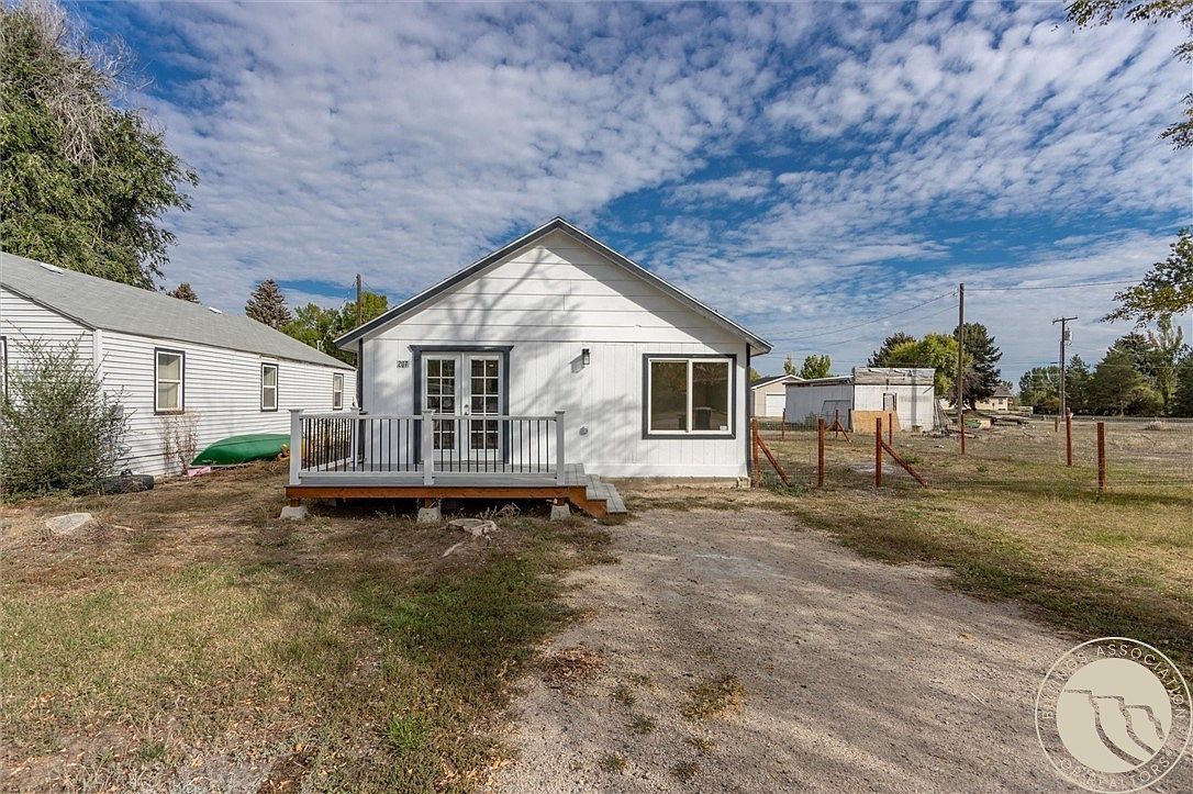 207 A St Fromberg, MT 59029 - Thumbnail 3