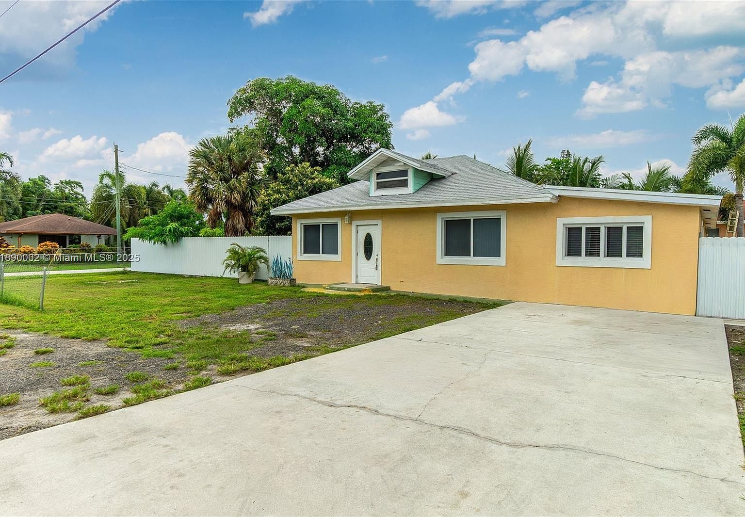 521 S Florida Mango Rd West Palm Beach, FL 33406 - Thumbnail 3