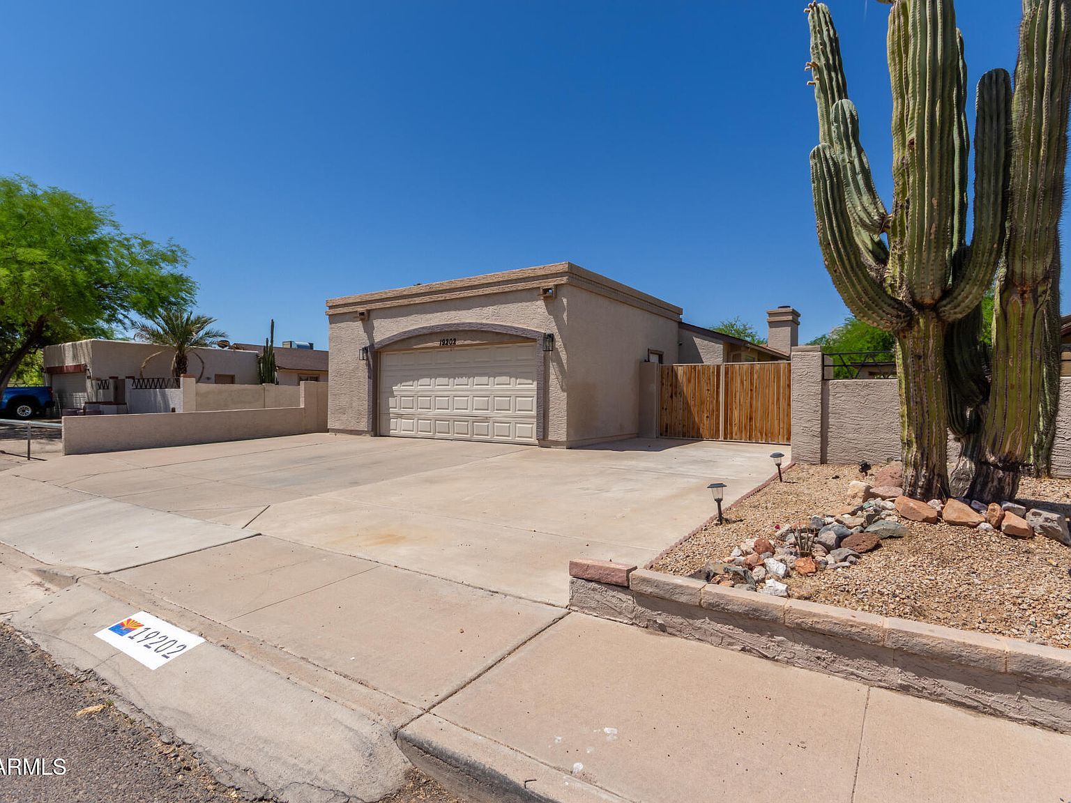 19202 N 14th St Phoenix, AZ 85024 - Thumbnail 3