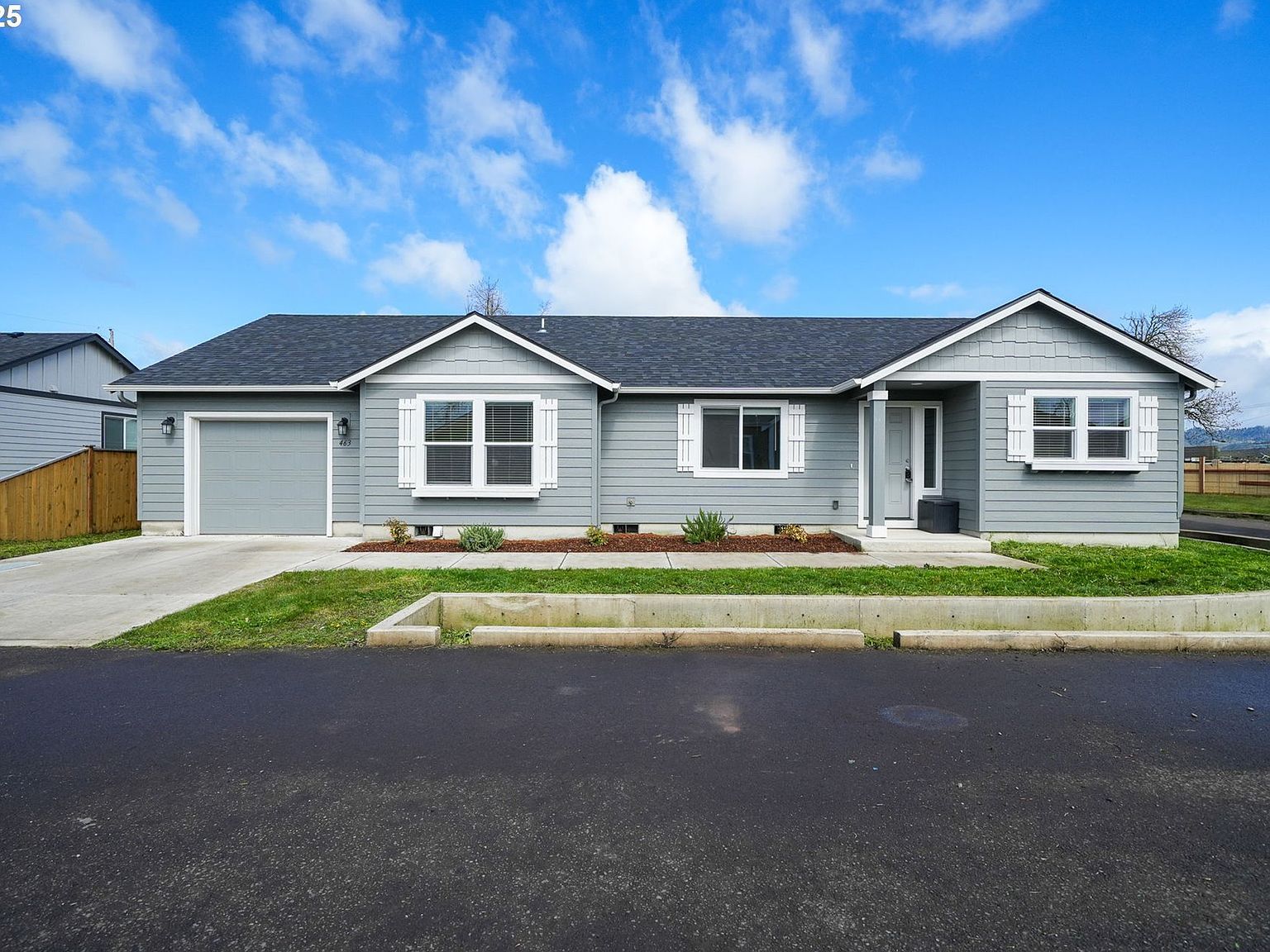 463 35th St Springfield, OR 97478 - Thumbnail 3