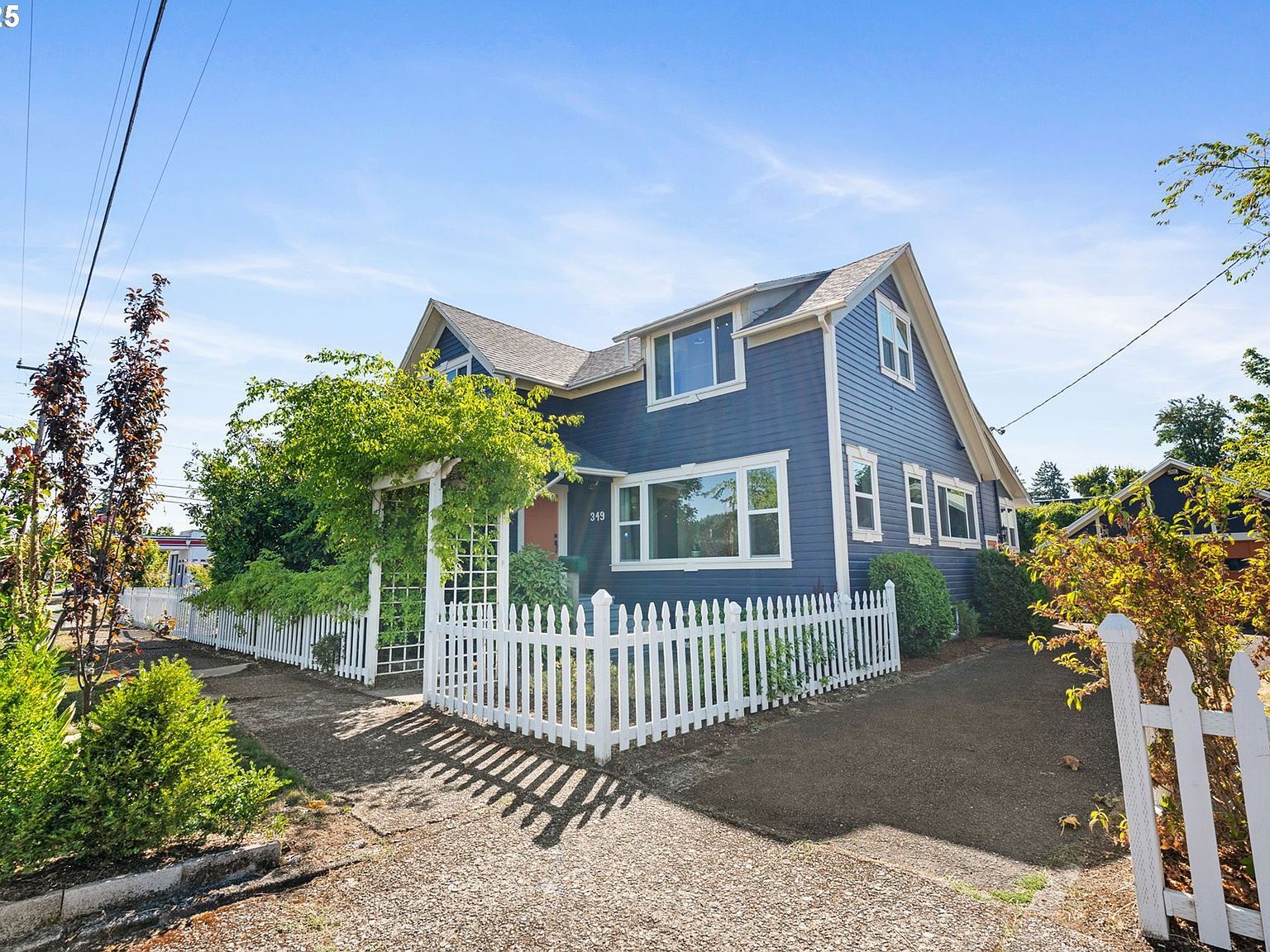 349 S 6th St Cottage Grove, OR 97424 - Thumbnail 3