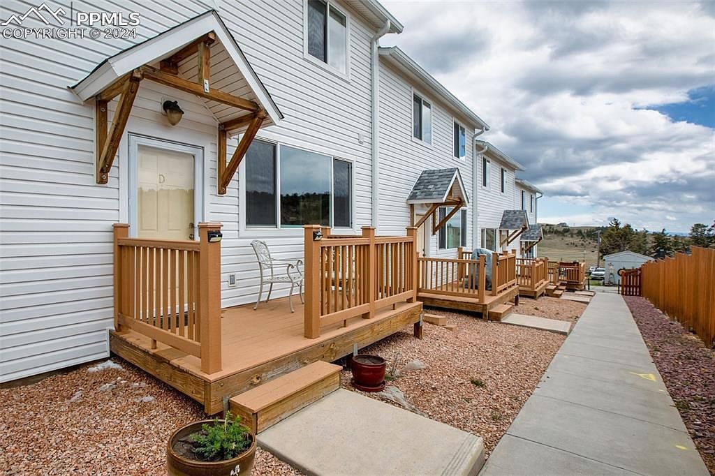 425 W Eaton Ave #D Cripple Creek, CO 80813 - Thumbnail 3