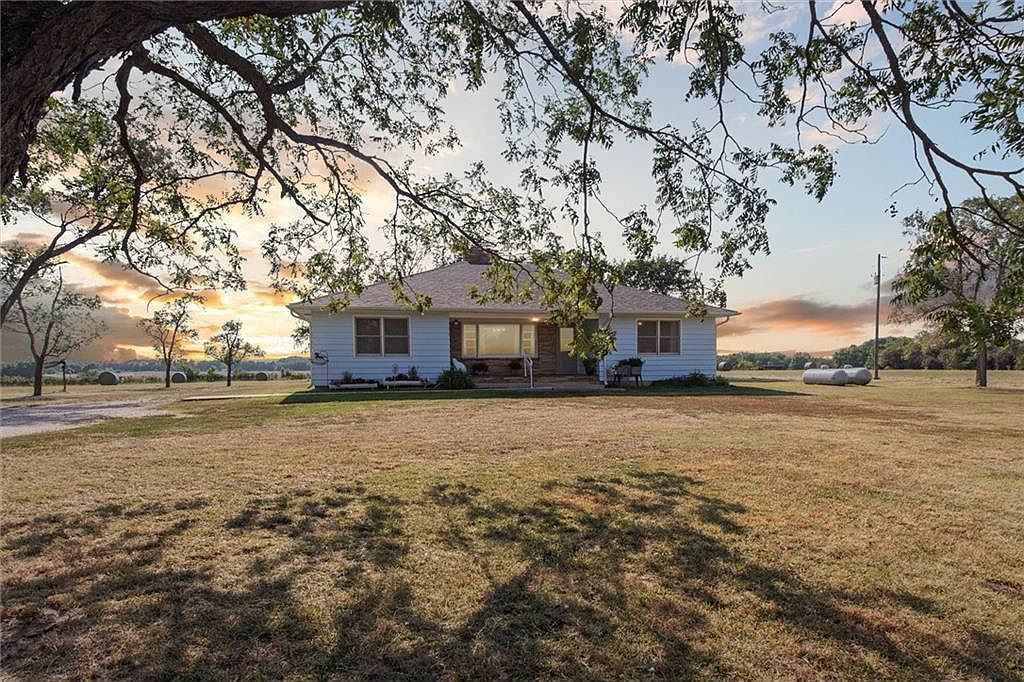 8450 Decatur Rd Fredonia, KS 66736 - Thumbnail 3