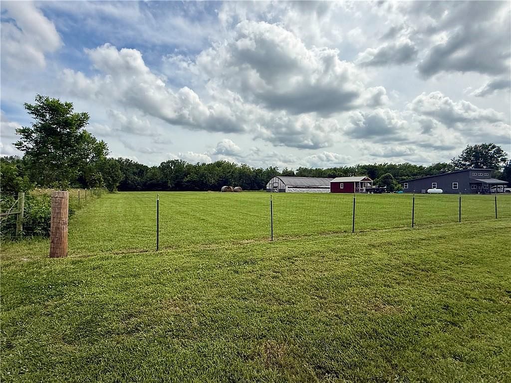 923 Park St Cherryvale, KS 67335 - Thumbnail 3