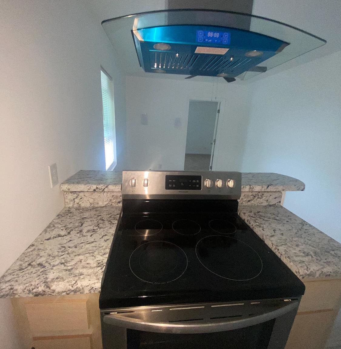 1281 Lion St Memphis, TN 38107 - Thumbnail 3