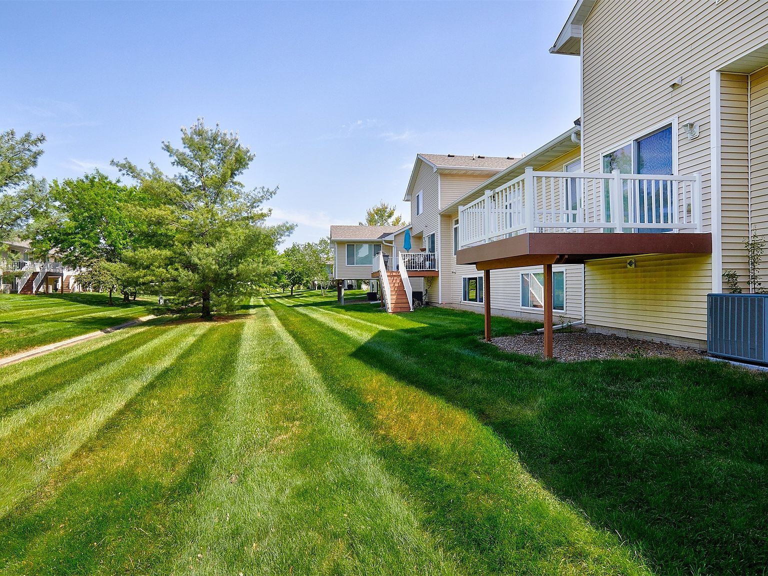 6106 Pinewood Ct Johnston, IA 50131 - Thumbnail 3