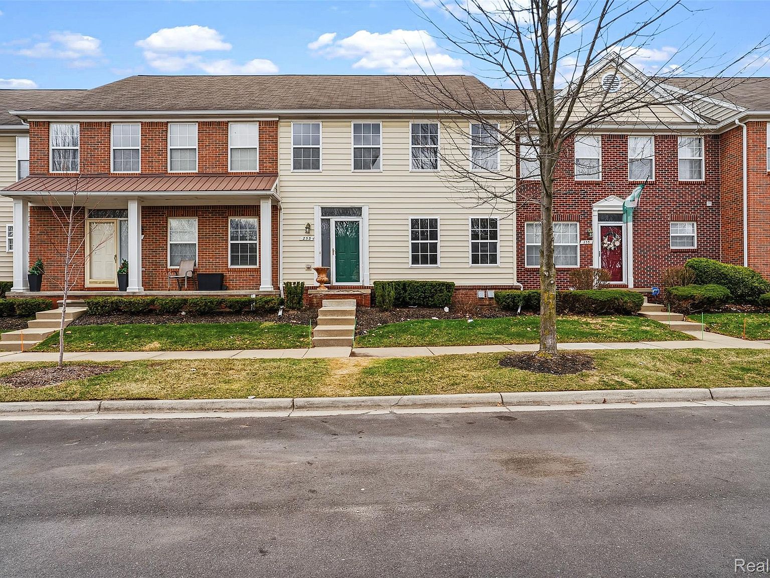 253 Stonegate W Pontiac, MI 48341 - Thumbnail 3