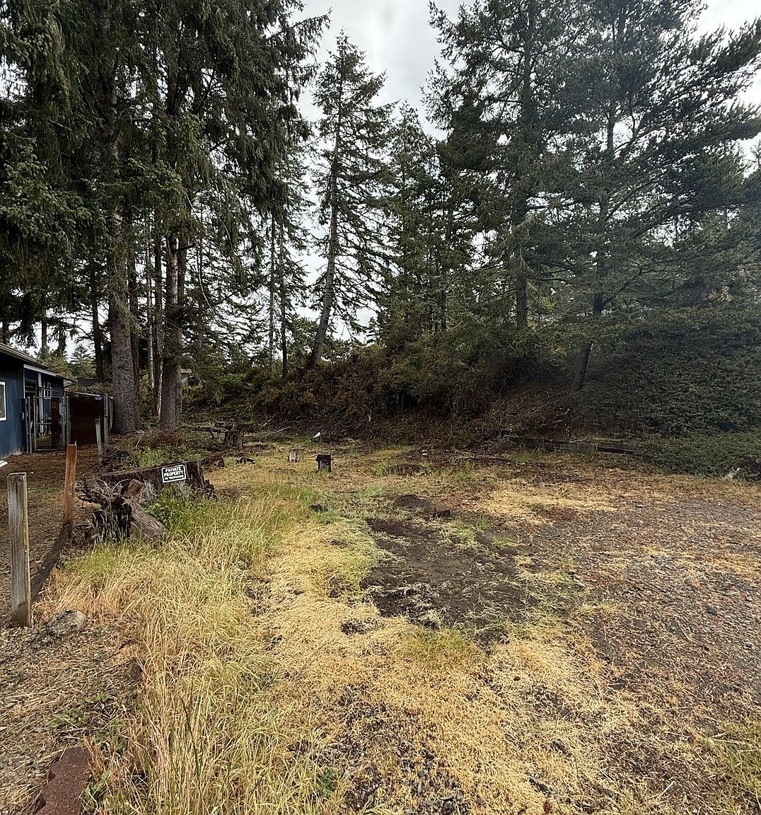 200 11th St Florence, OR 97439 - Thumbnail 3