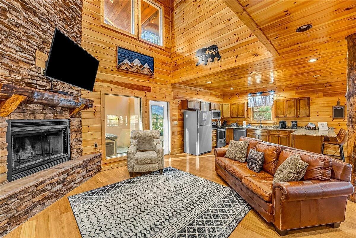 2740 Mountain View Cir Sevierville, TN 37862 - Thumbnail 3