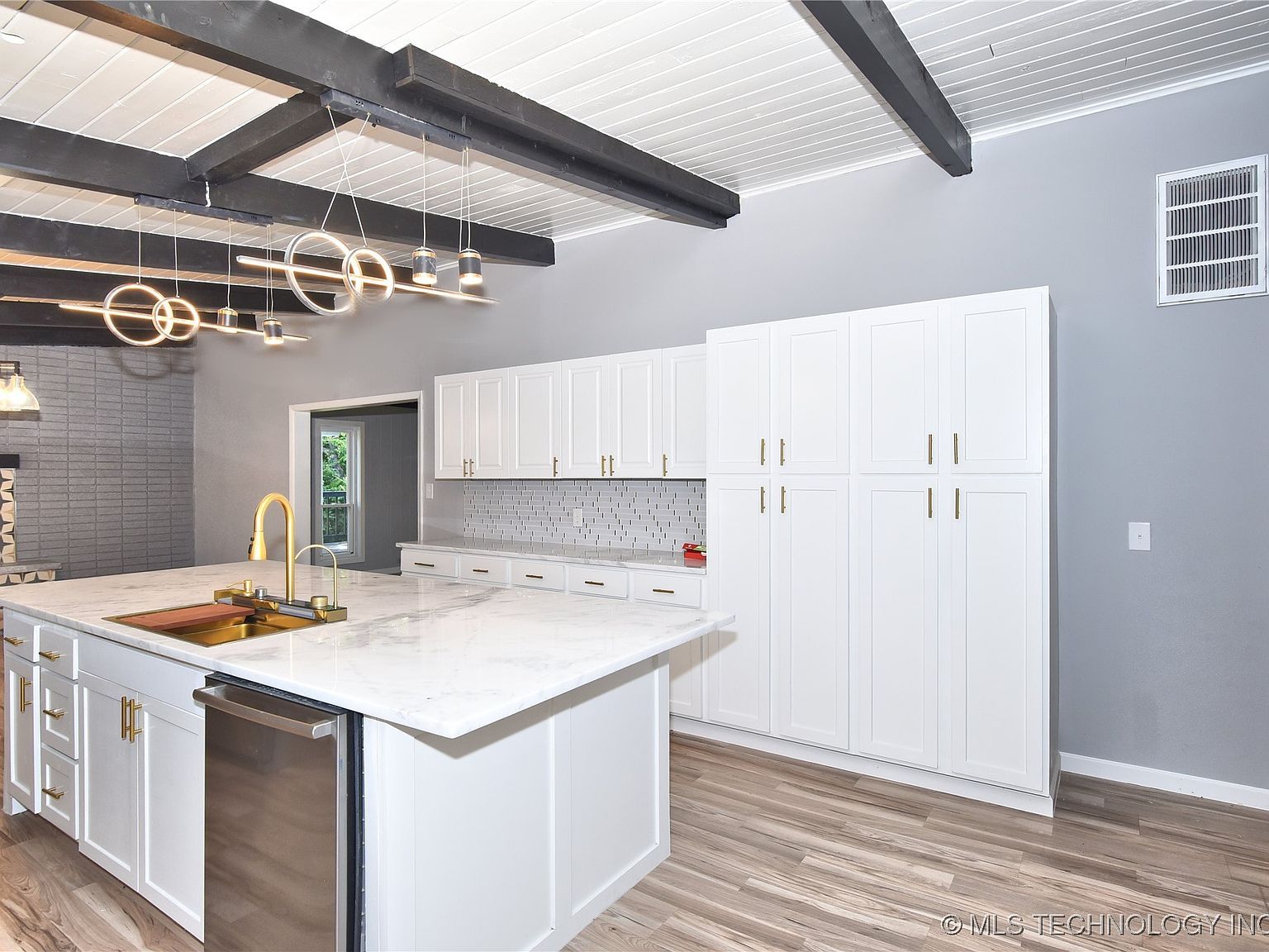 5825 E 36th St S Tulsa, OK 74135 - Thumbnail 3