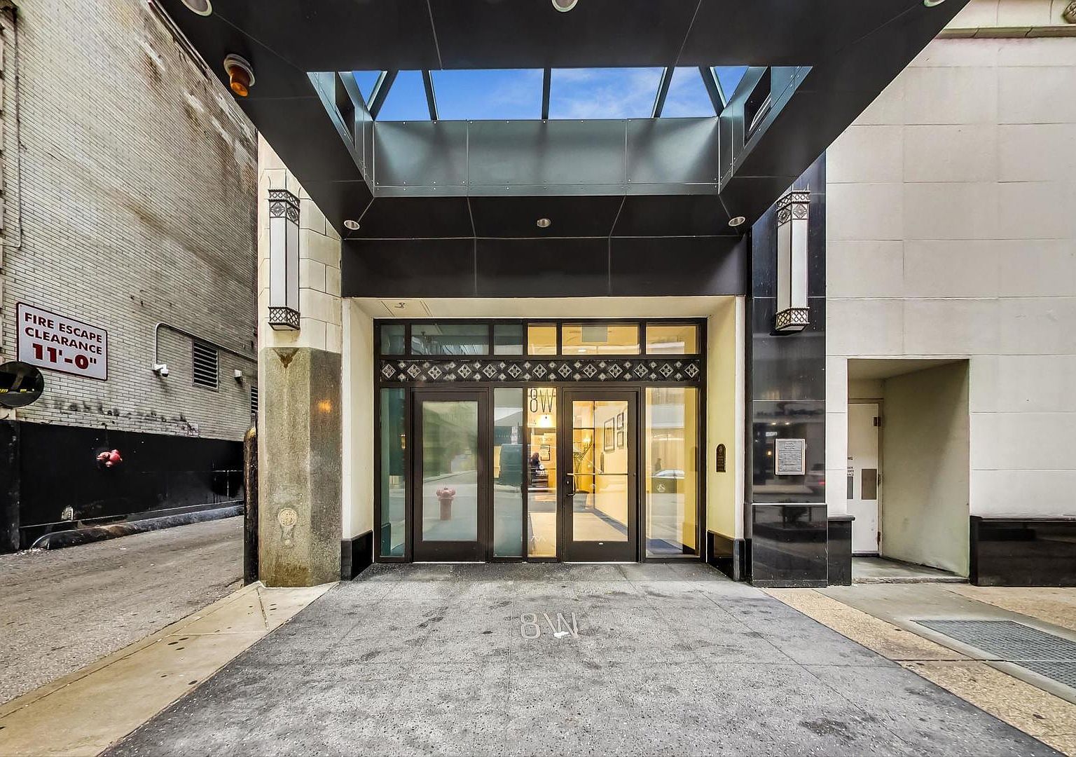 (undisclosed Address) Chicago, IL 60603 - Thumbnail 3