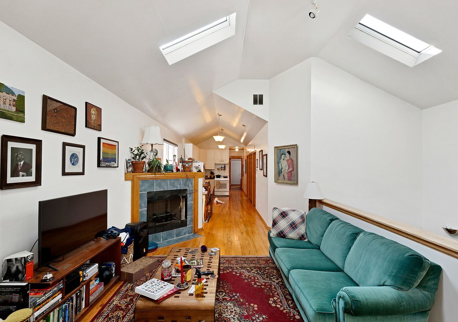 1422 N Maplewood Ave Chicago, IL 60622 - Thumbnail 3