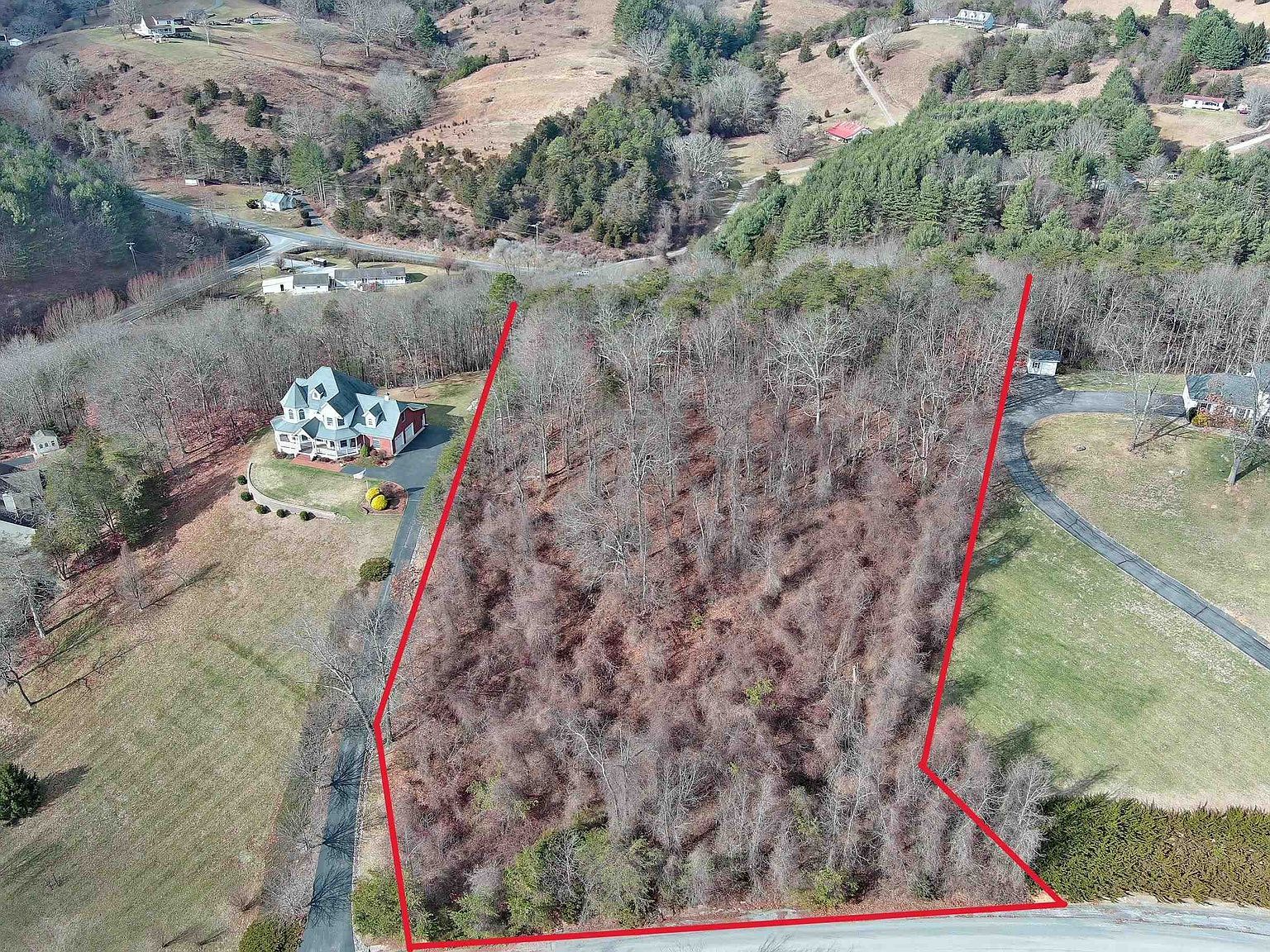 1070 Cassatt Ln Christiansburg, VA 24073 - Thumbnail 3