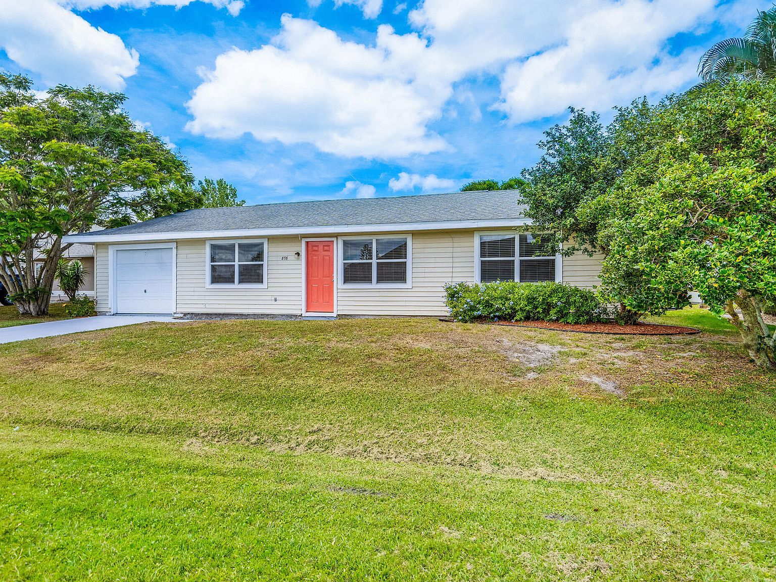 878 Wentworth St Sebastian, FL 32958 - Thumbnail 3