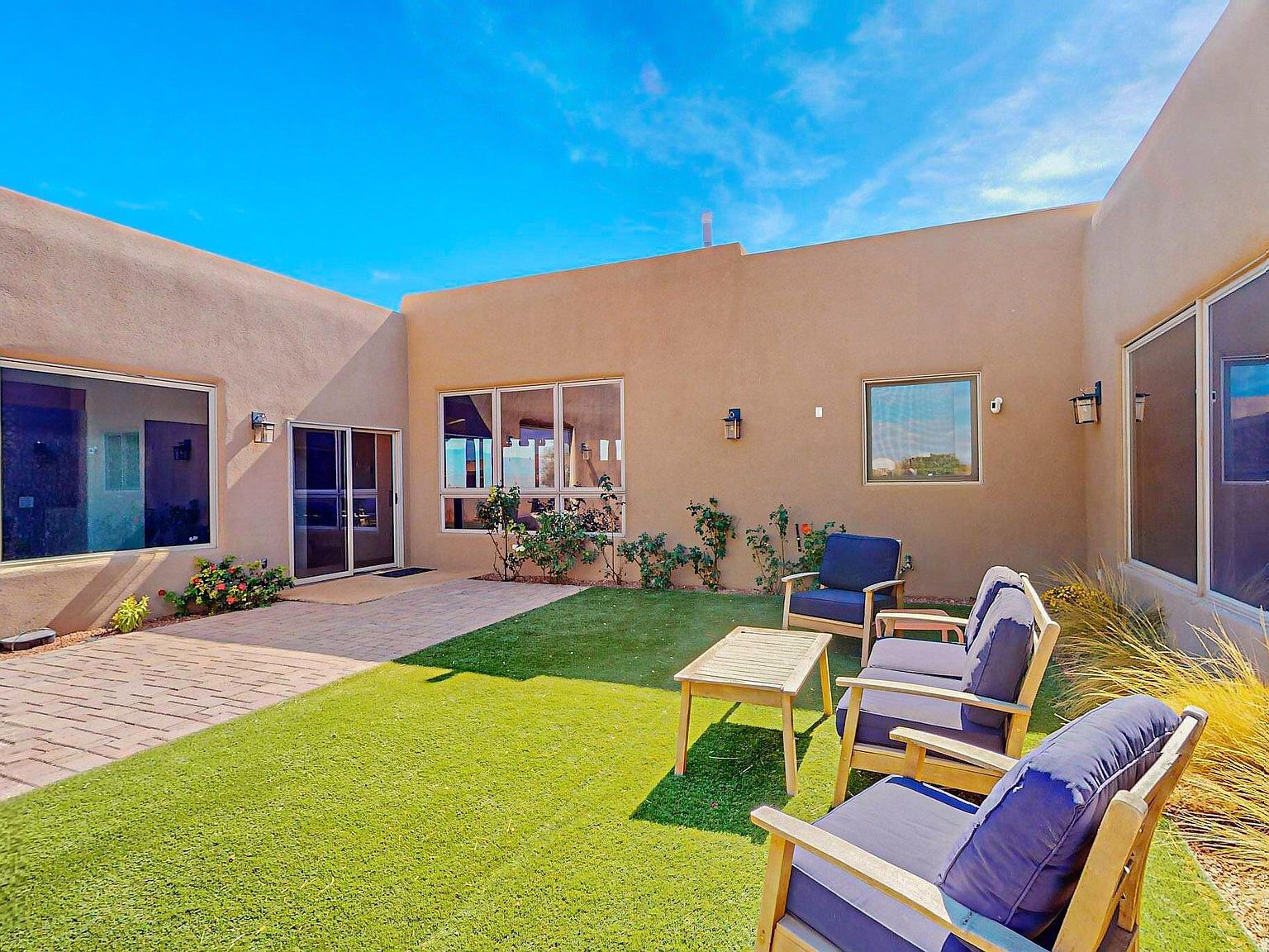 6021 Del Carmen Dr NE Rio Rancho, NM 87144 - Thumbnail 3