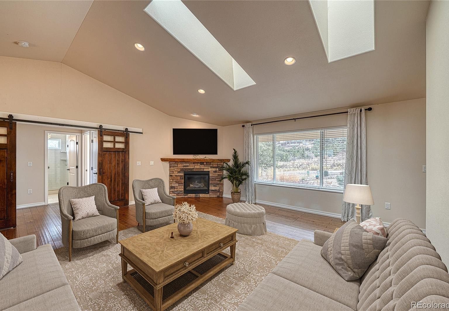 10372 Hutchinson Ln Poncha Springs, CO 81242 - Thumbnail 3