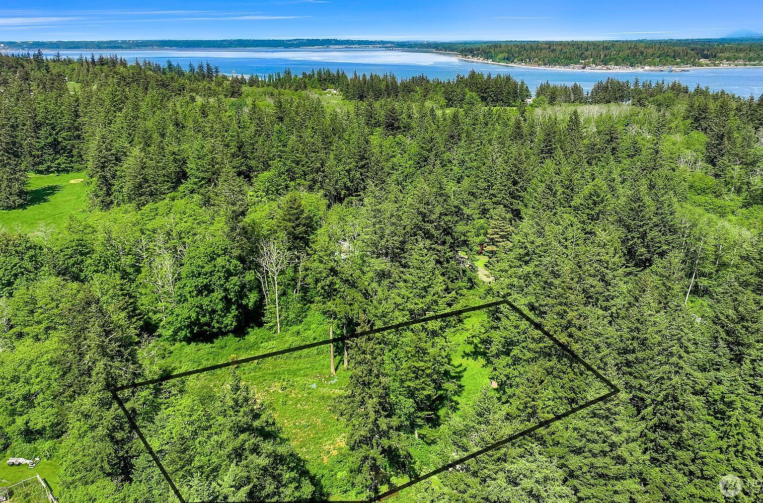 2093 Granger Way Lummi Island, WA 98262 - Thumbnail 3